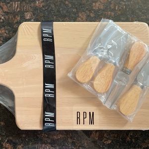 NEW Cheese board + 4 cheese knives (RPM branded board)
